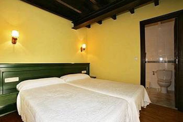 Room 15 of 24