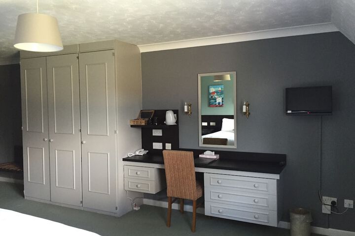 Room 9 of 116