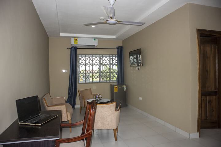 Room 13 of 19