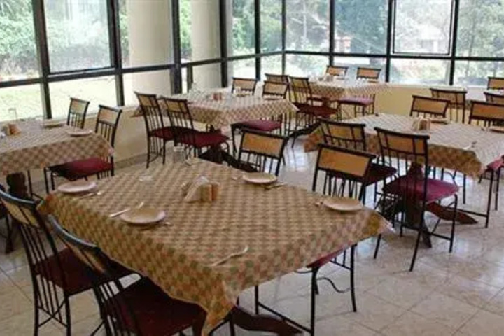 Dining 6 of 7