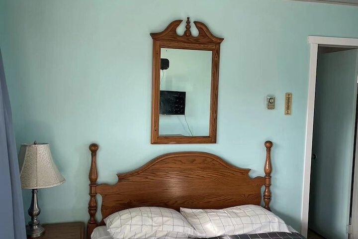 Room 5 of 6
