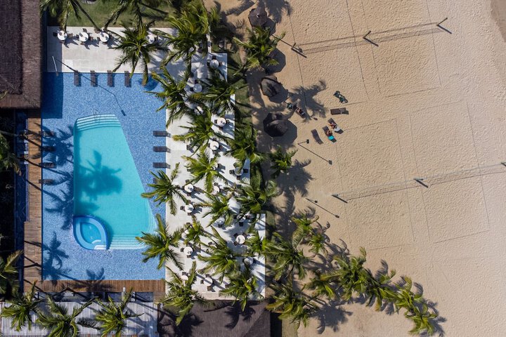 Pools & Facilities