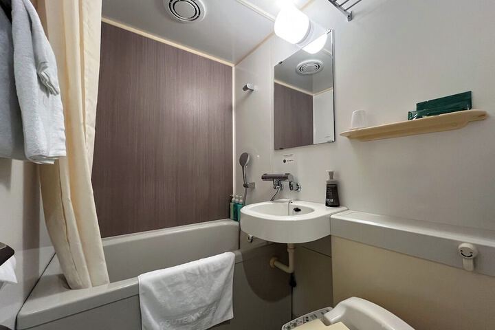 Room 16 of 31