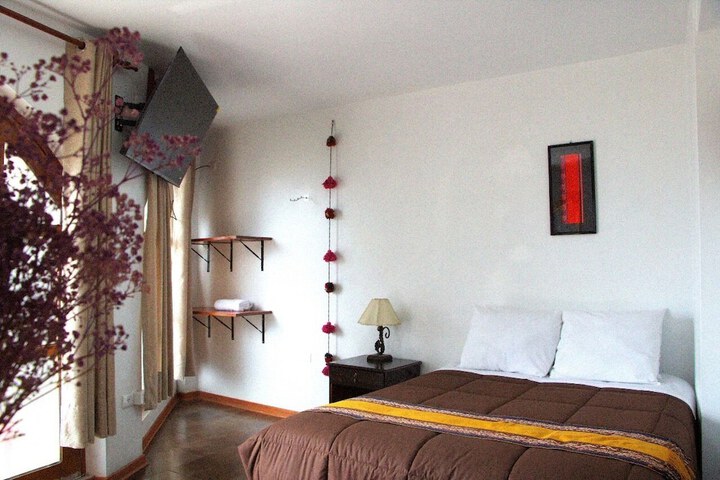 Room 6 of 38