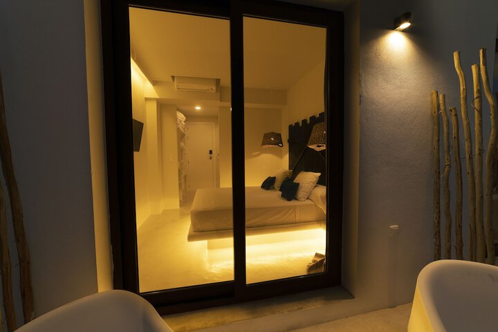 Room 7 of 57