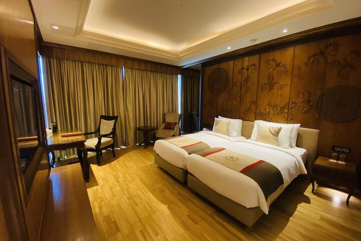 Room 27 of 71