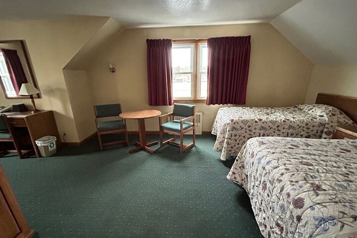 Single Room (12 of 12)