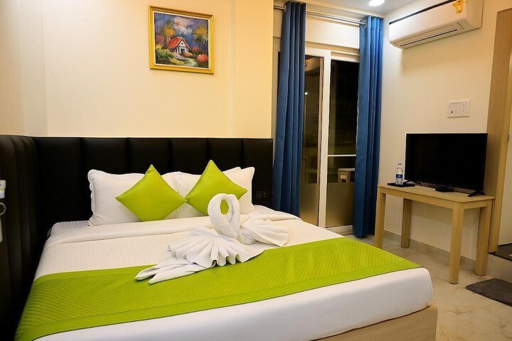 Room 5 of 26