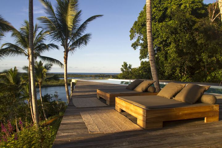 Sundeck 5 of 19