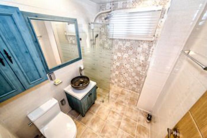 Room 3 of 15