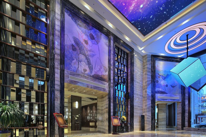 Hotel Lobby