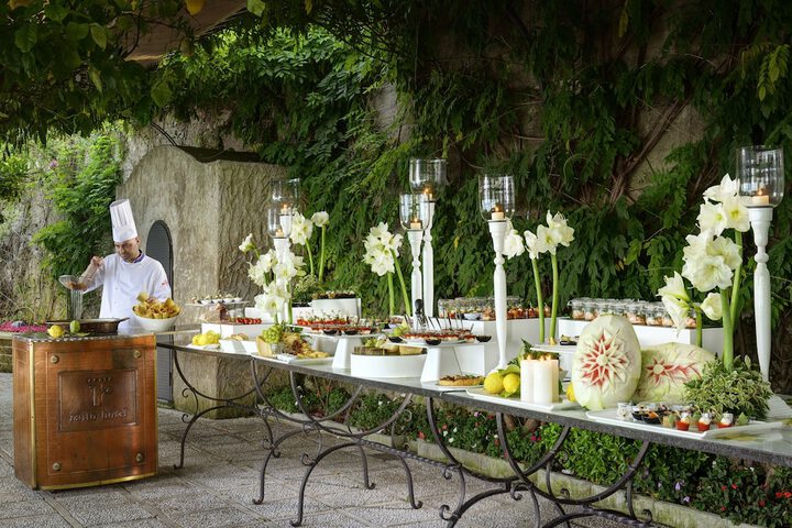 Dining 88 of 132