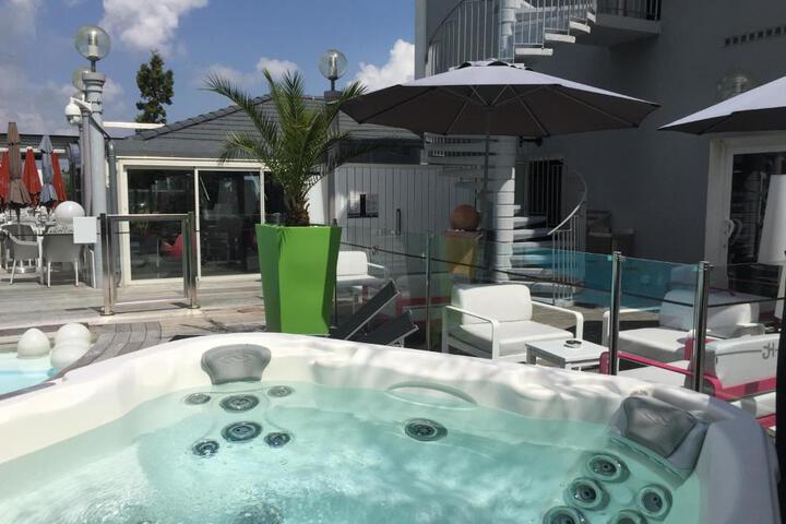 Photo 12