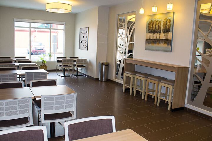 Breakfast area