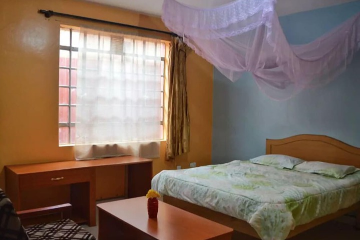 Room 6 of 17