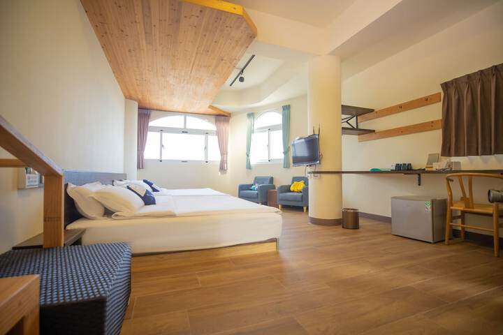 Room 15 of 31
