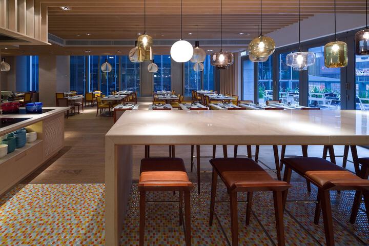 Dining 67 of 108