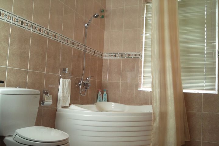 Room 18 of 46