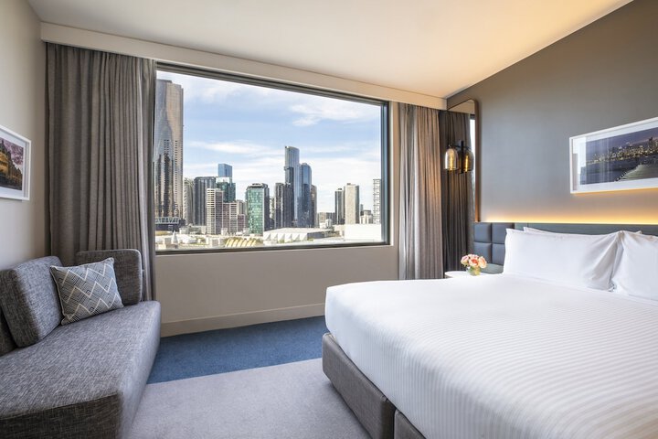 Room 33 of 70