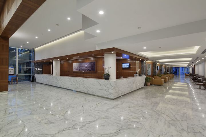 Hotel Interior 4 of 152