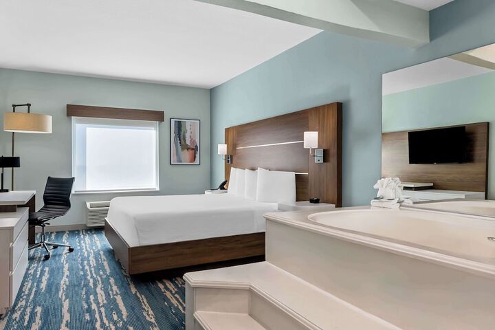 Standard | King Bed (17 of 17)