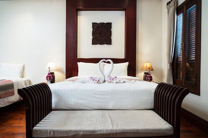 Room 47 of 156