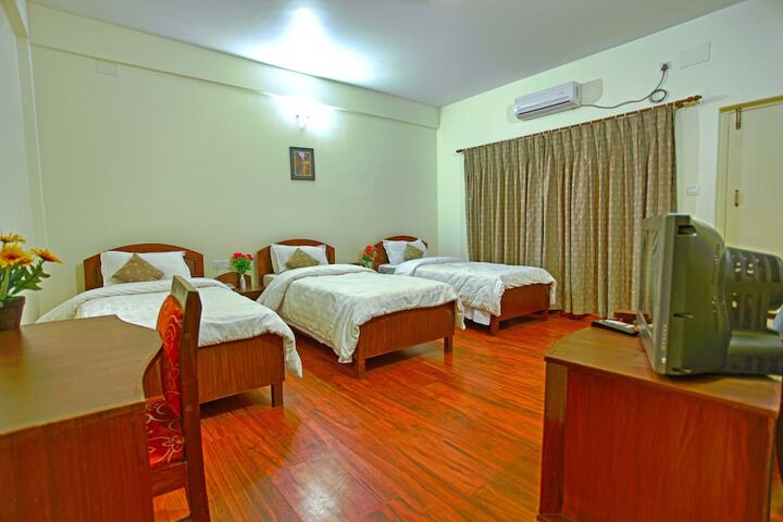 Room 6 of 47