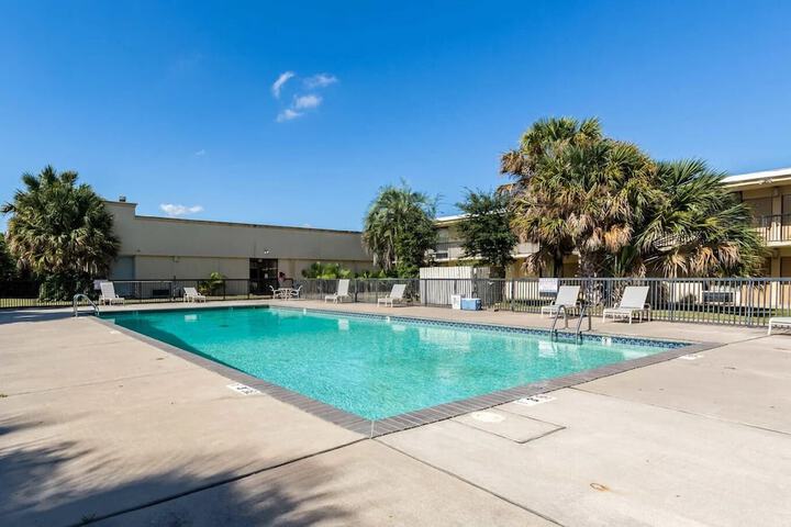 Eco Inn Suites by Hotel O Baytown in Baytown, TX