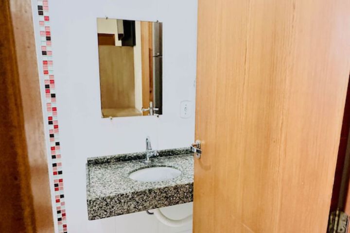 Room 3 of 61