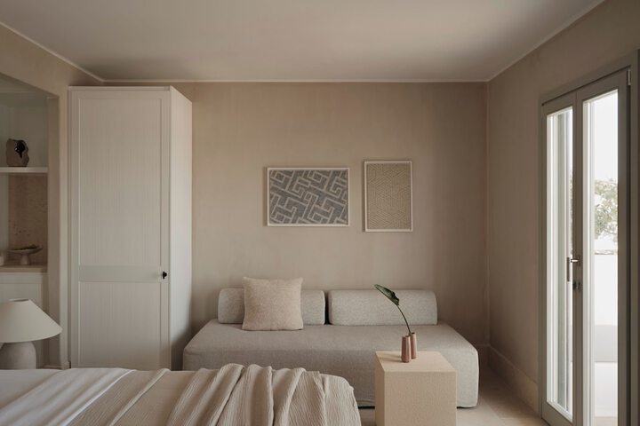 Room 13 of 85