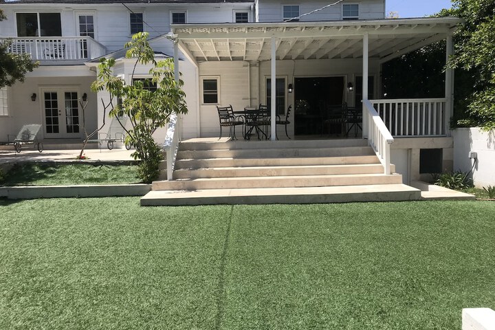 Hotel Exterior 27 of 27