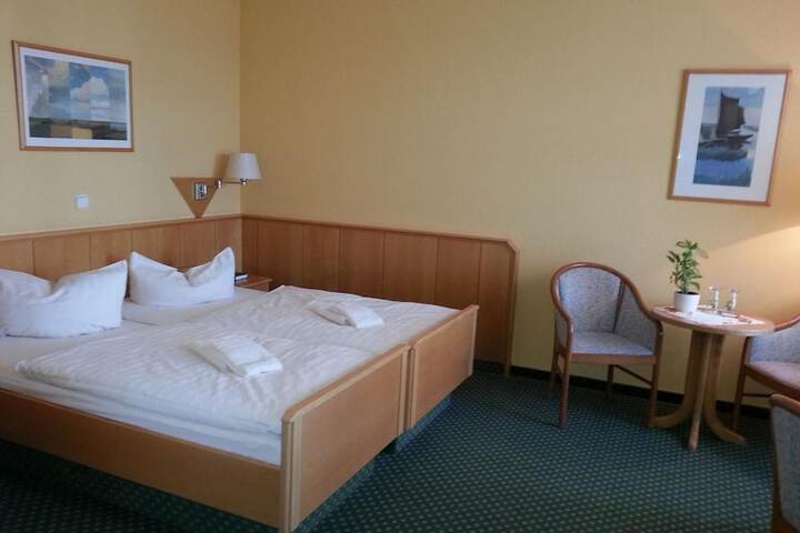 Room 18 of 60