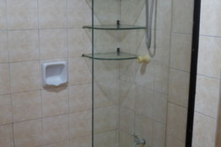 Room 12 of 68