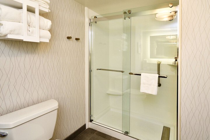 Bathroom shower