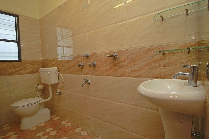 Room 15 of 25