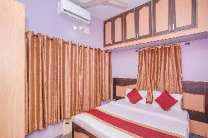 OYO 13024 Bip Inn 2021