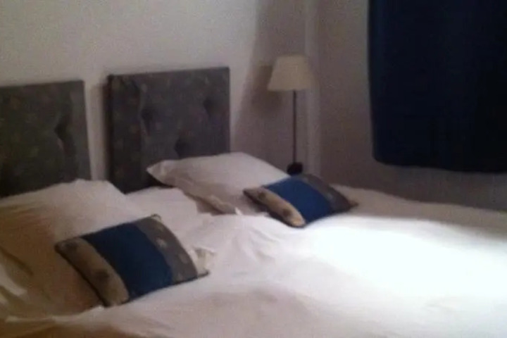 LE LAC BLEU HOTEL