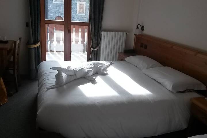 Room 6 of 69