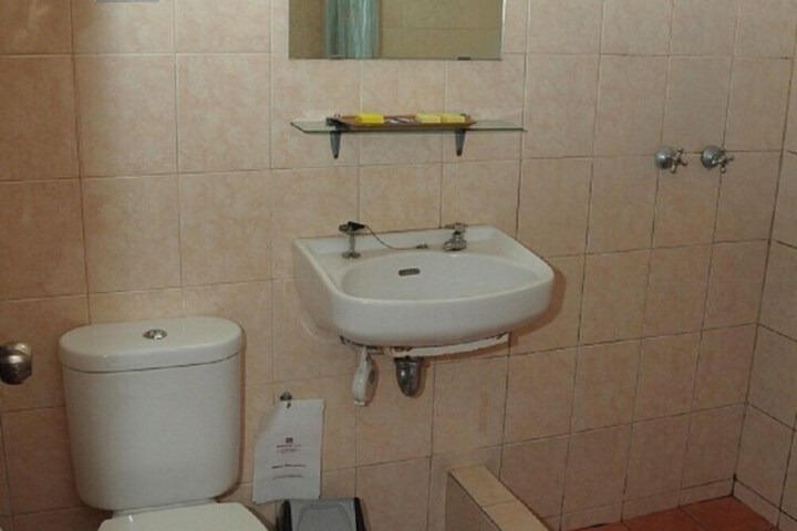 Room 17 of 24