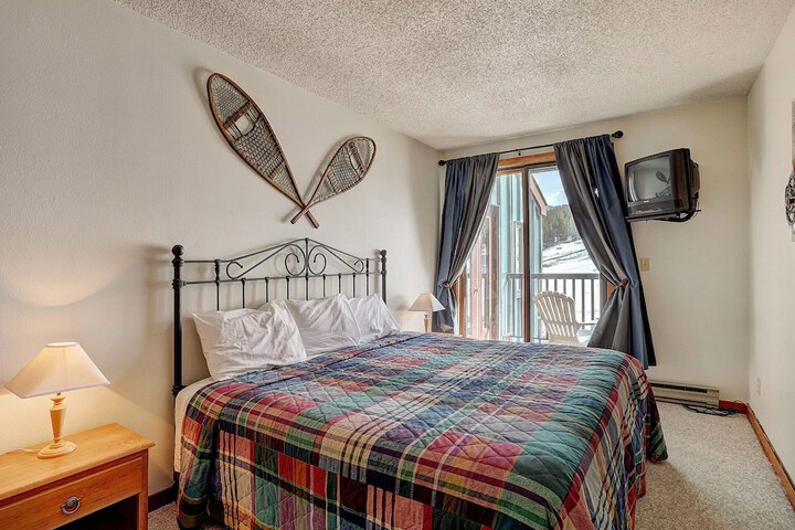 Room 10 of 50