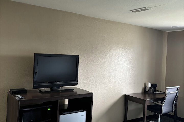 Room 21 of 57
