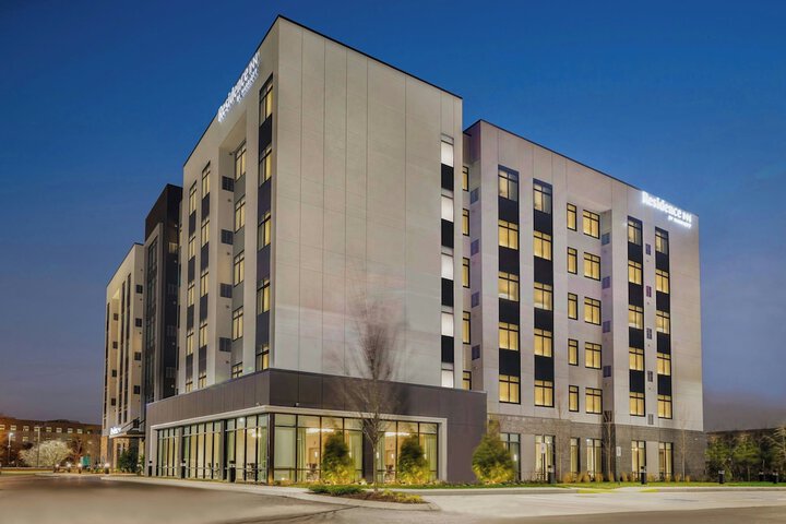 Hotel 67 of 67