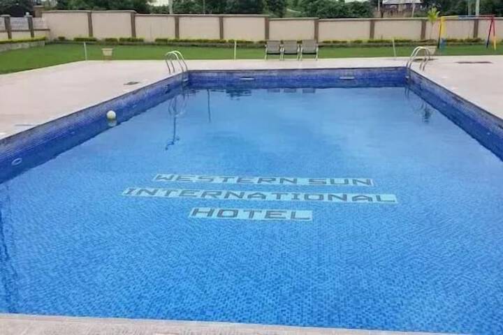 Pool 34 of 76