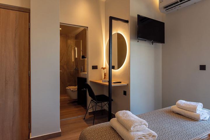 Room 18 of 54