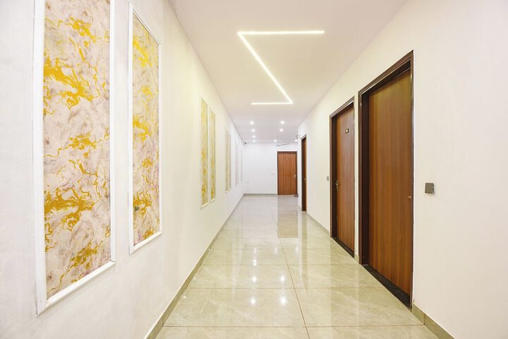 Hotel Interior 4 of 32