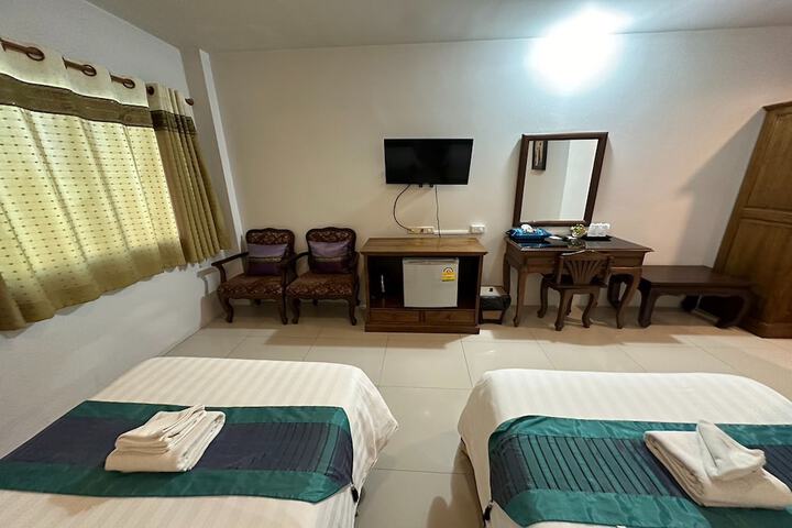 Room 18 of 60