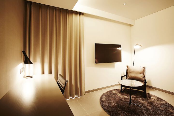 Room 26 of 64