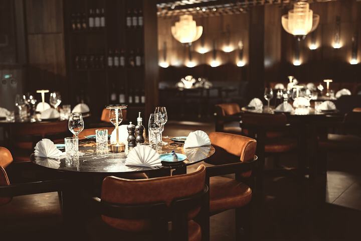 Dining 90 of 116