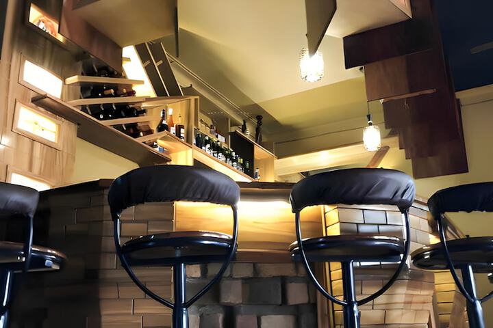 Lounge 179 of 226