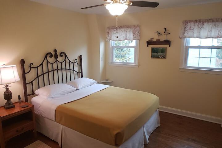 Room 5 of 35